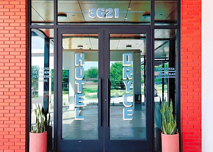 Dryce 3* Fort Worth